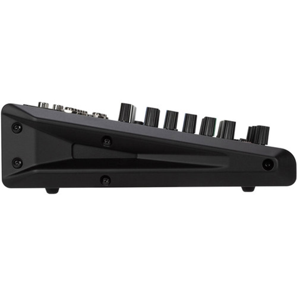 F 6X 6 CHANNEL MIXING CONSOLE WITH MULTI-FX