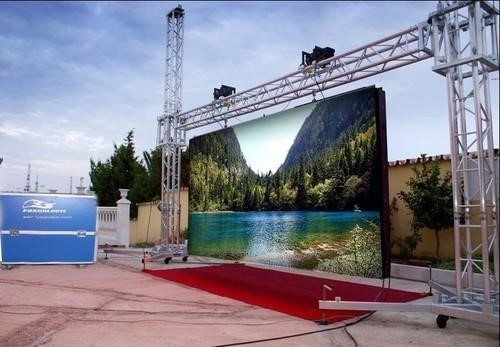 Outdoor LED Video Wall Screen 200"