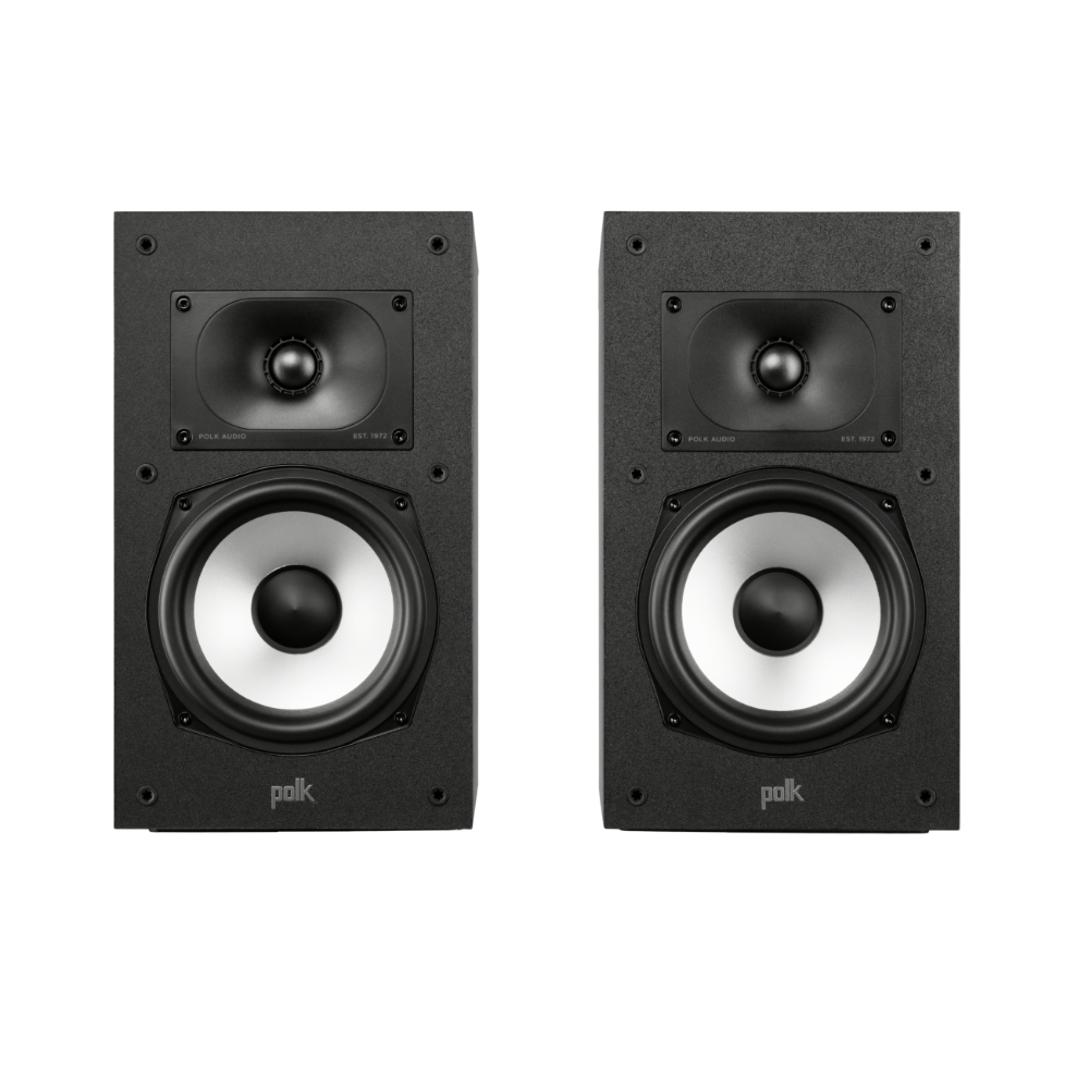 مكبرات صوت POLK AUDIO MONITOR XT20 عالية الدقة على رفوف الكتب