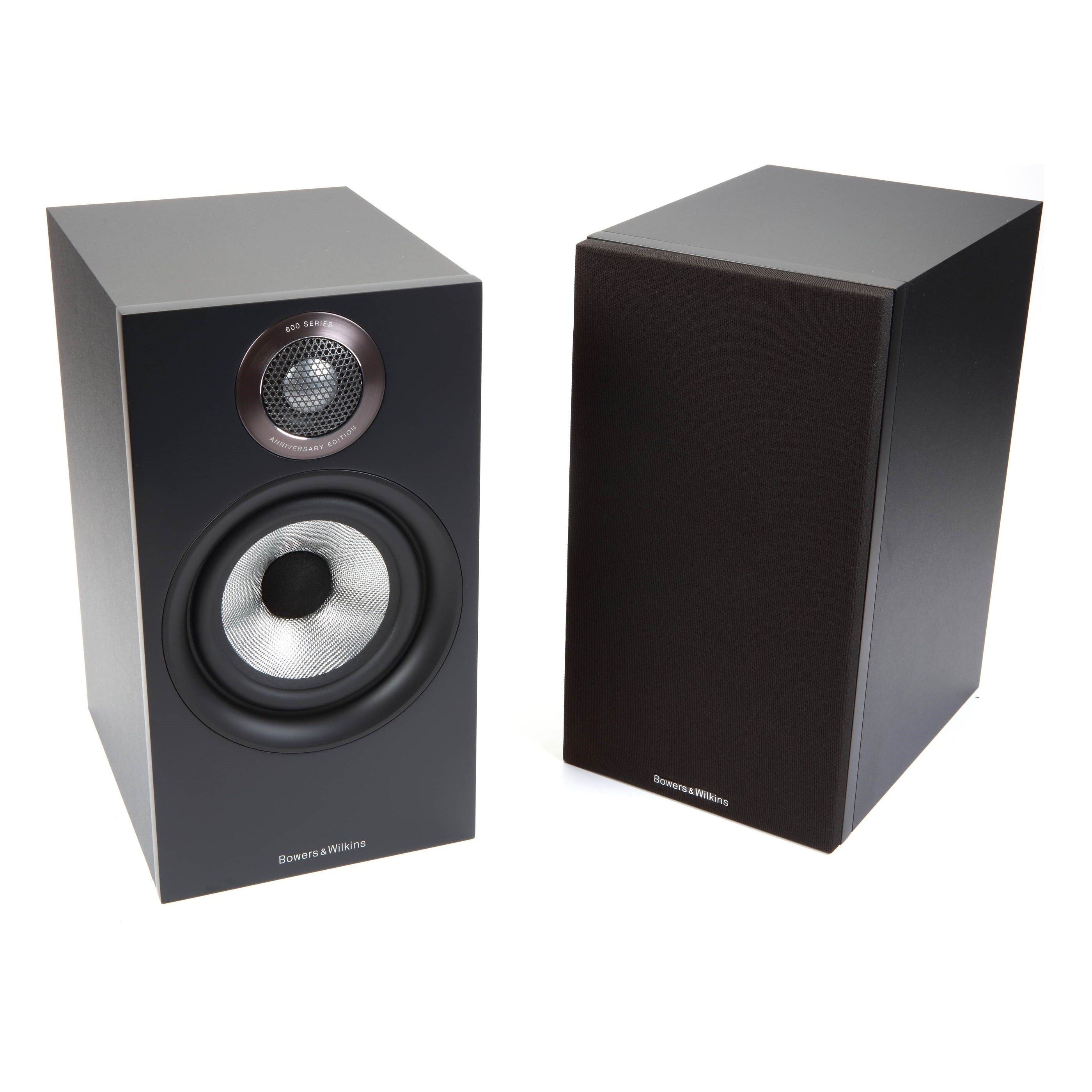 مكبرات صوت على رف الكتب من Bowers & Wilkins 607 S2 Anniversary Edition (تُباع في زوج)