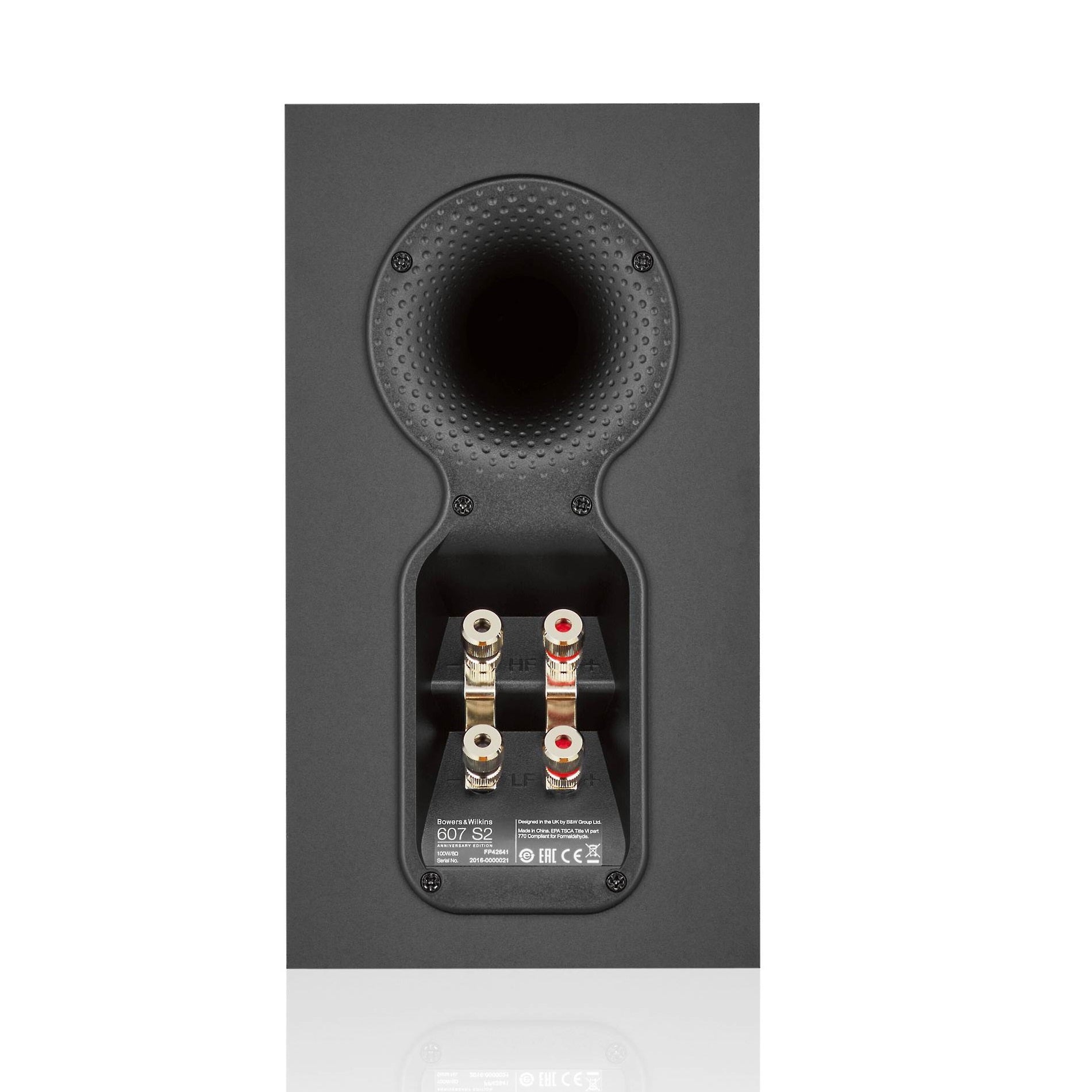 مكبرات صوت على رف الكتب من Bowers & Wilkins 607 S2 Anniversary Edition (تُباع في زوج)