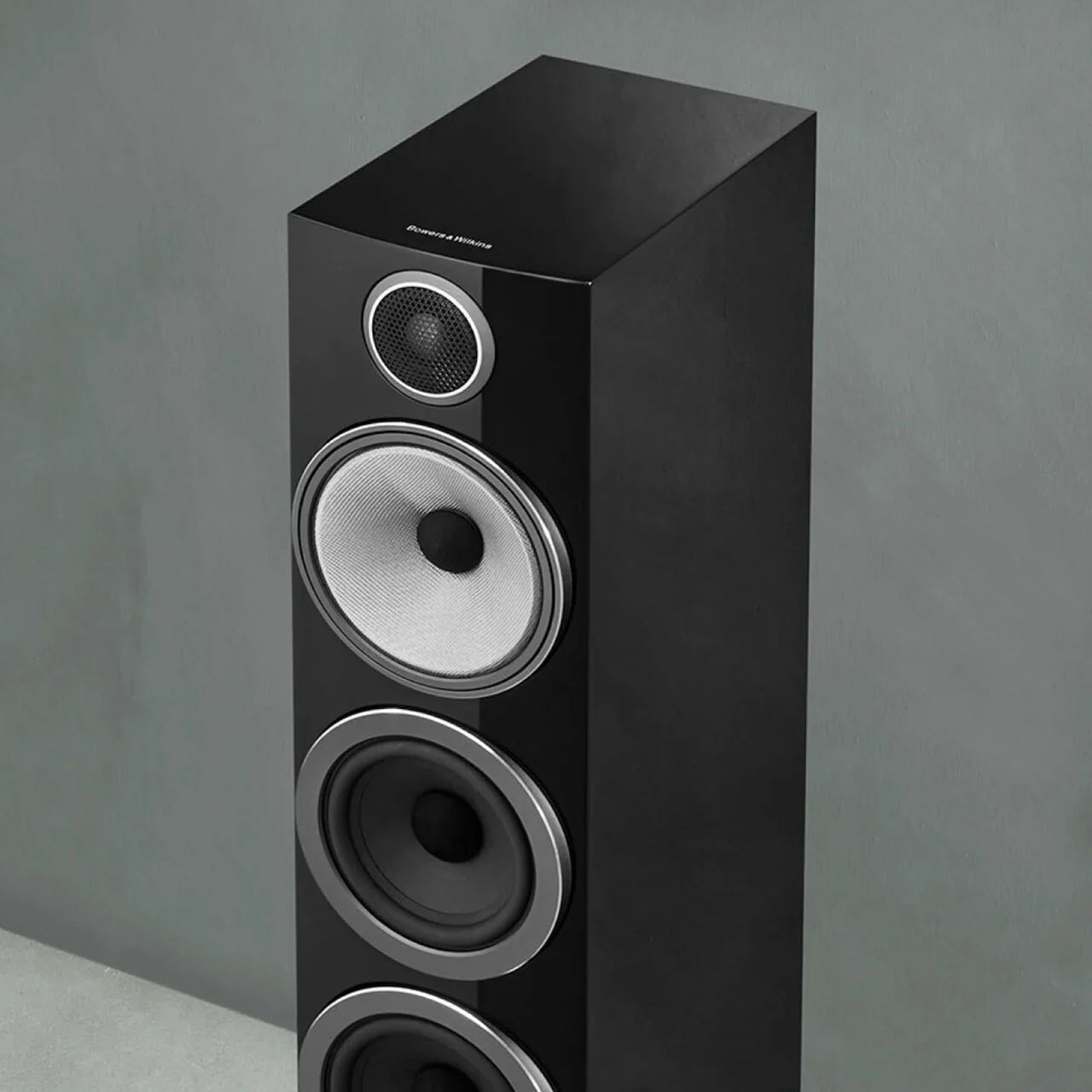 Bowers & Wilkins 704 S3 3-Way Floorstanding Speaker